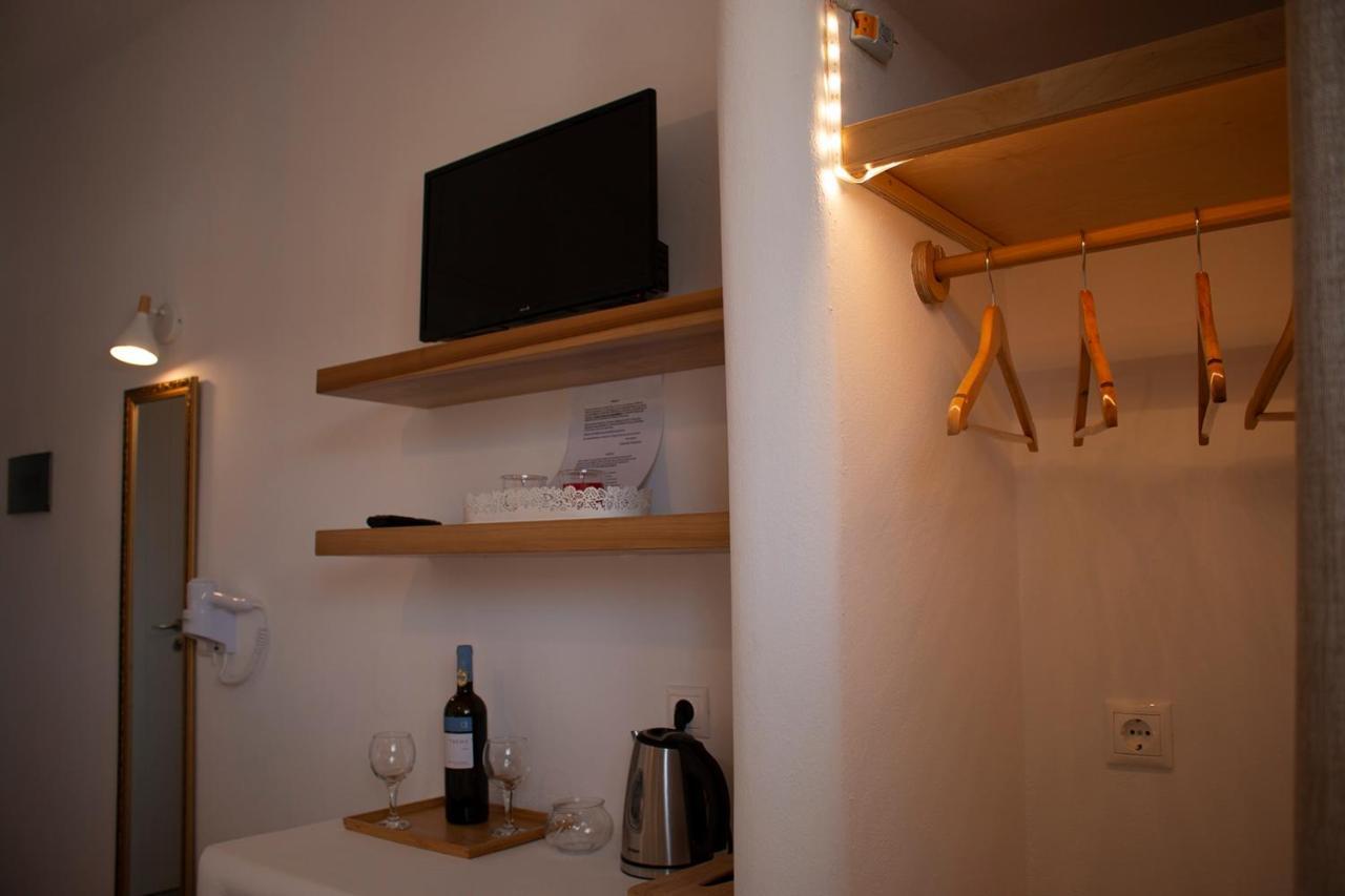 Agnadema Luxury Residences Schoinoussa エクステリア 写真