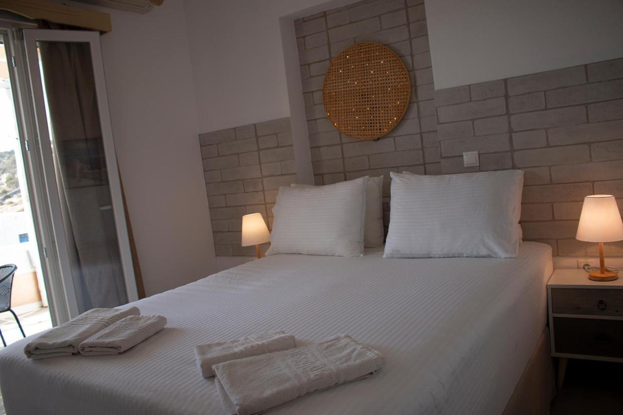 Agnadema Luxury Residences Schoinoussa エクステリア 写真
