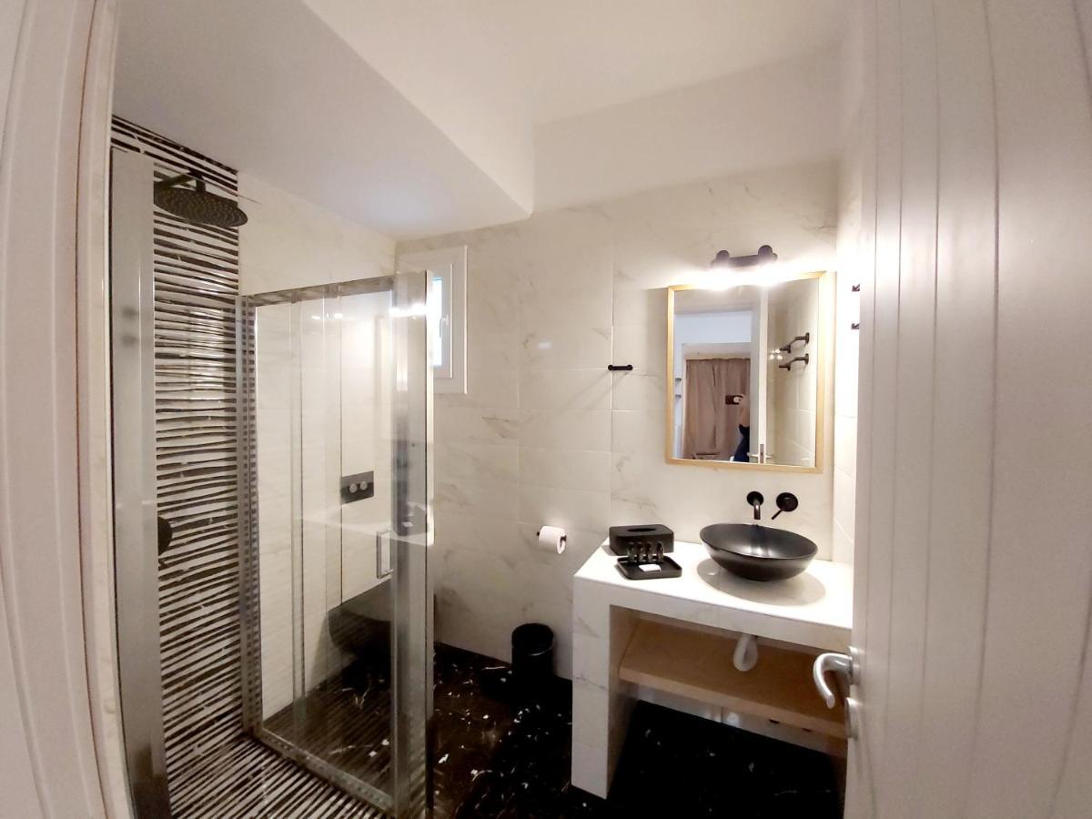 Agnadema Luxury Residences Schoinoussa エクステリア 写真