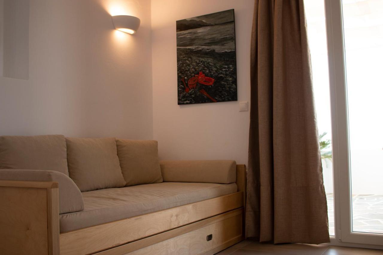 Agnadema Luxury Residences Schoinoussa エクステリア 写真