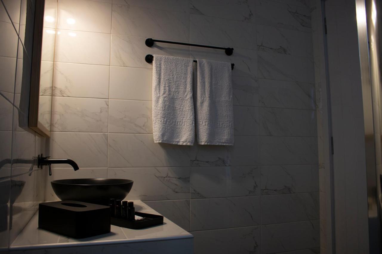 Agnadema Luxury Residences Schoinoussa エクステリア 写真
