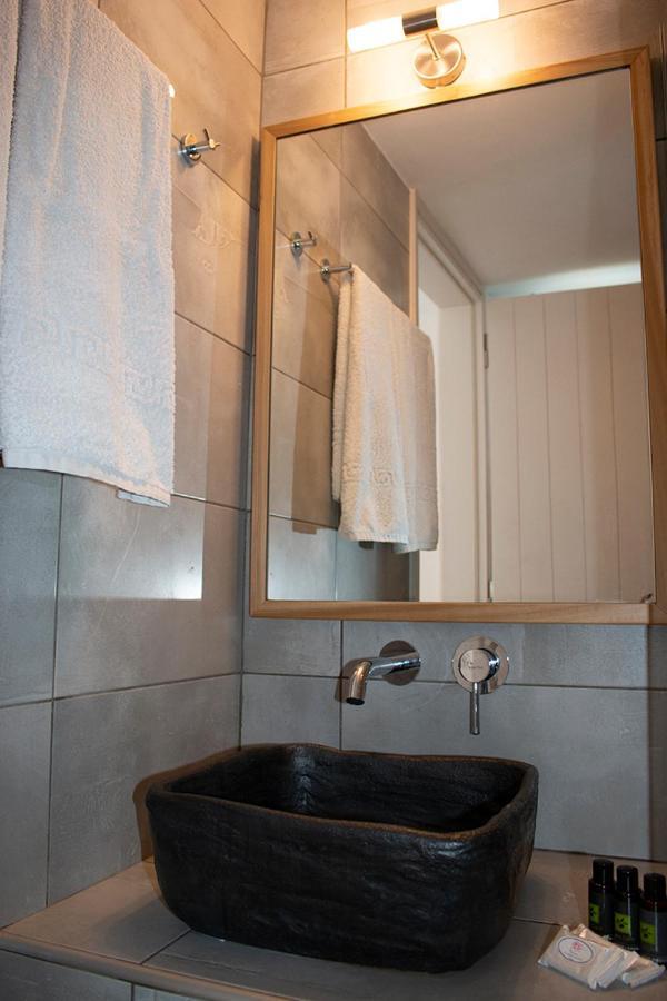 Agnadema Luxury Residences Schoinoussa エクステリア 写真