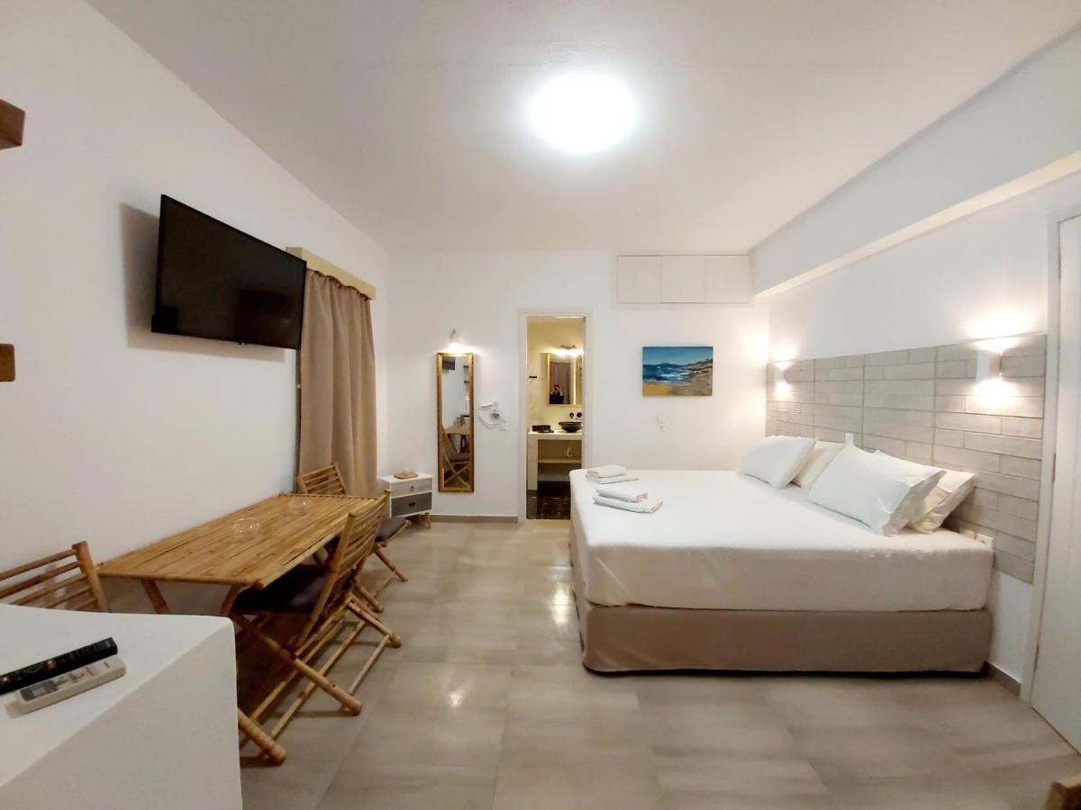 Agnadema Luxury Residences Schoinoussa エクステリア 写真